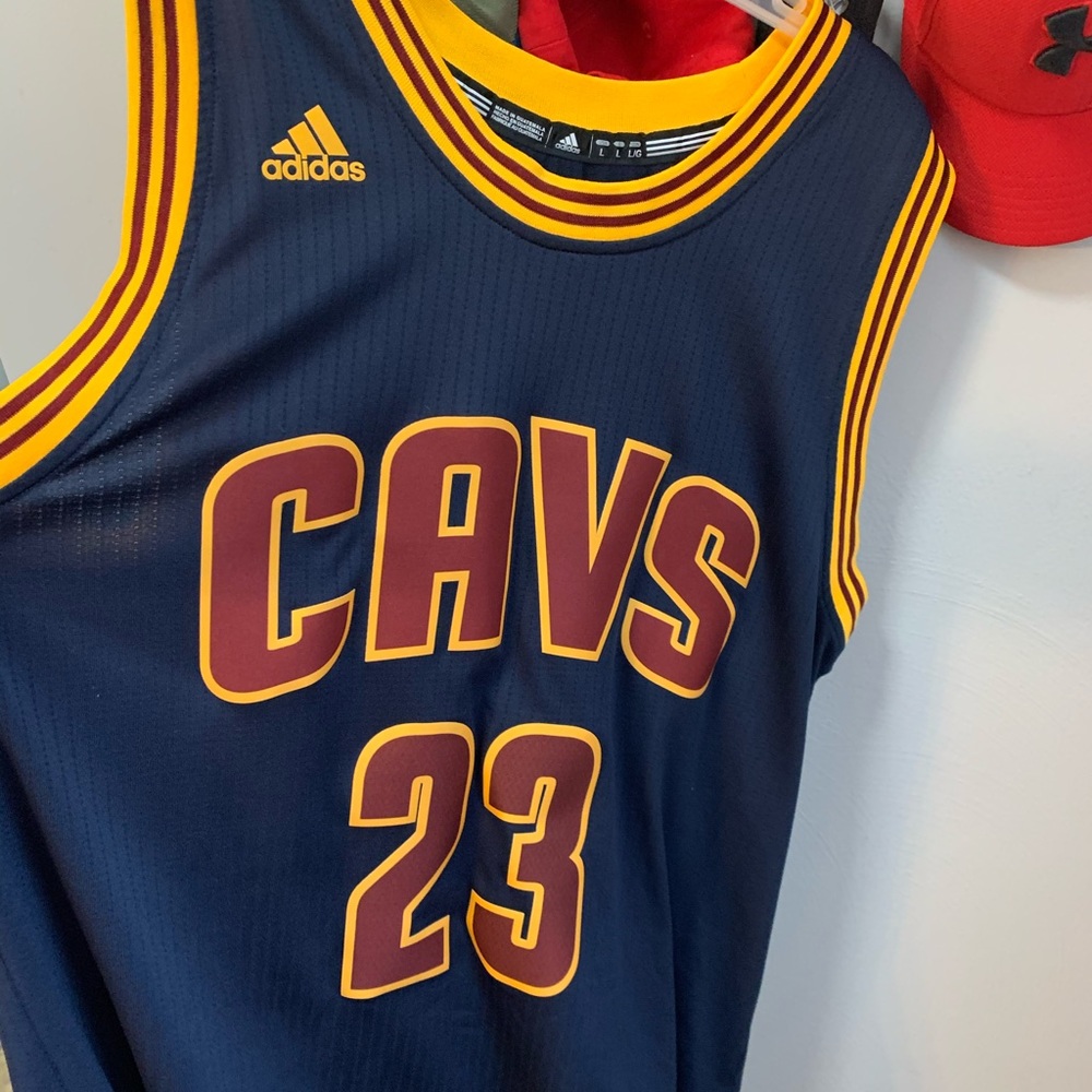 Cavs Jersey